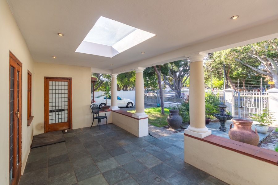 2 Bedroom Property for Sale in Pinelands Western Cape